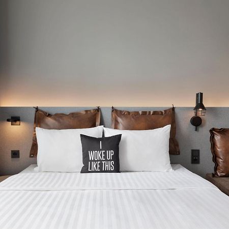 Moxy Duesseldorf City Zewnętrze zdjęcie
