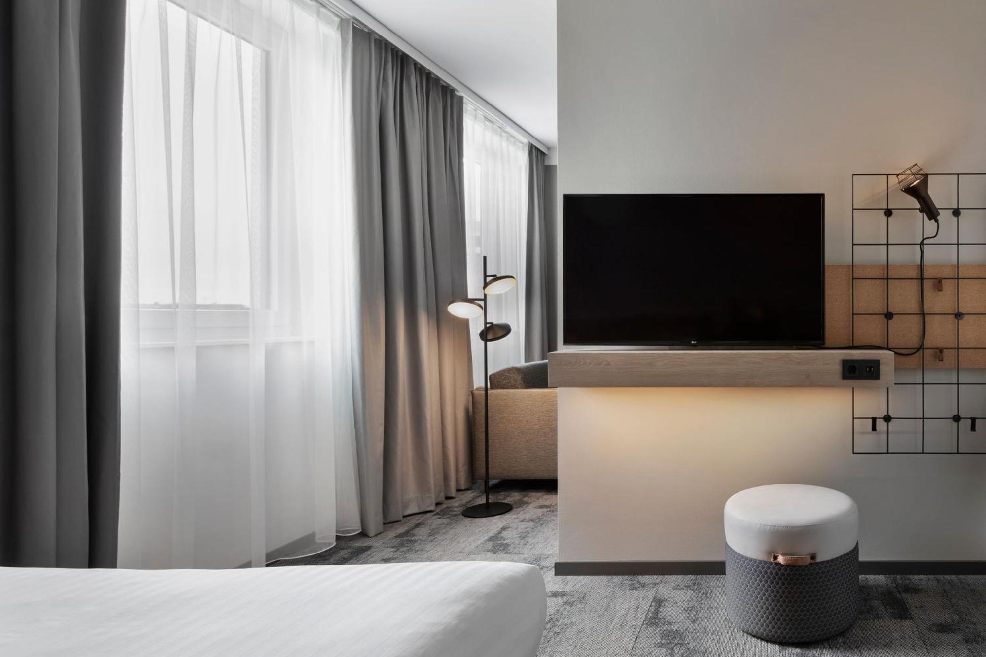 Moxy Duesseldorf City Zewnętrze zdjęcie