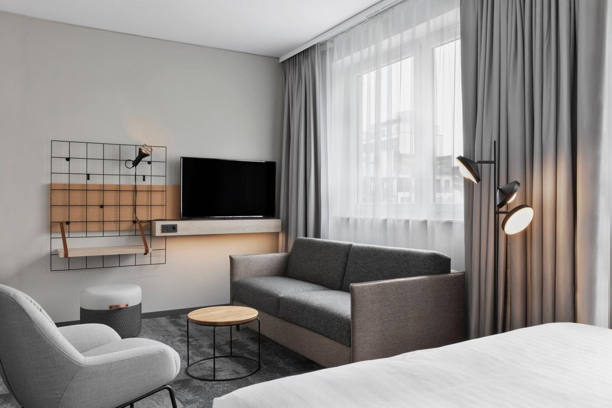 Moxy Duesseldorf City Zewnętrze zdjęcie