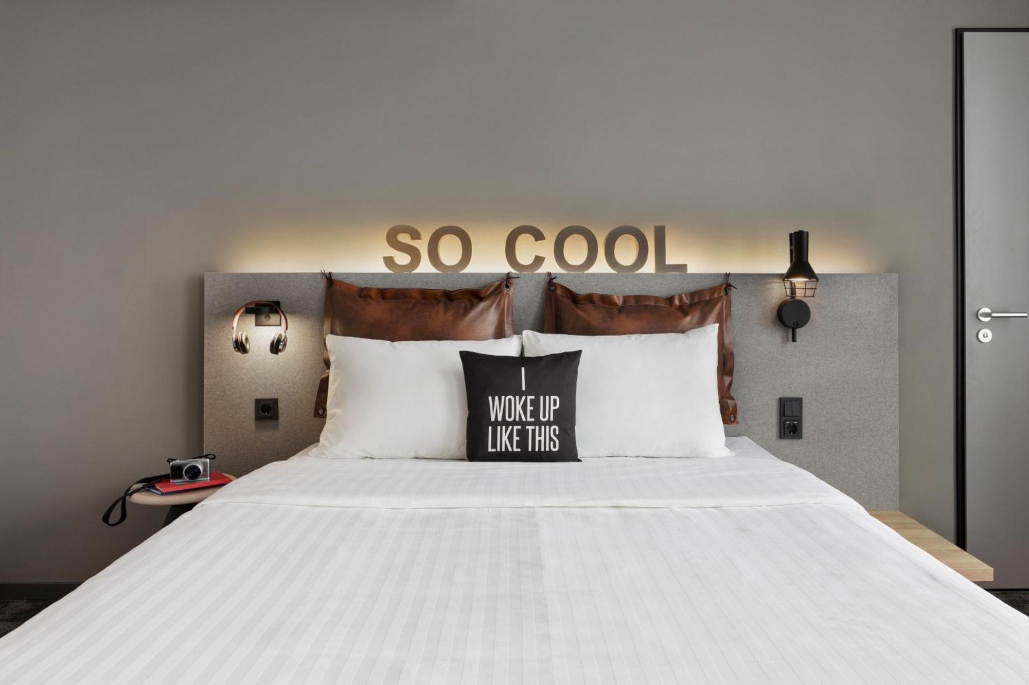 Moxy Duesseldorf City Zewnętrze zdjęcie