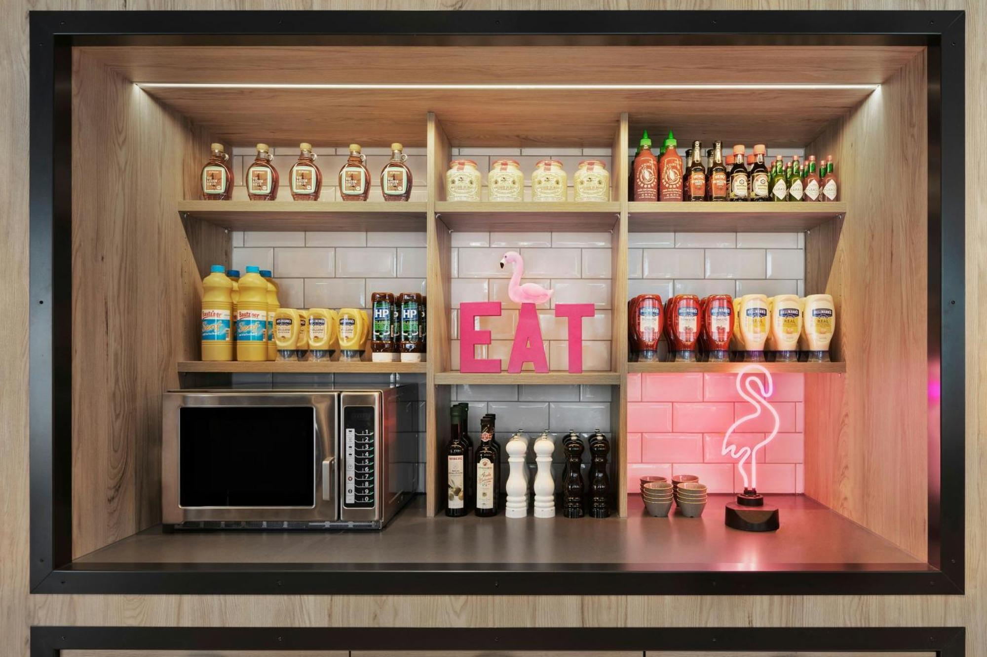 Moxy Duesseldorf City Zewnętrze zdjęcie
